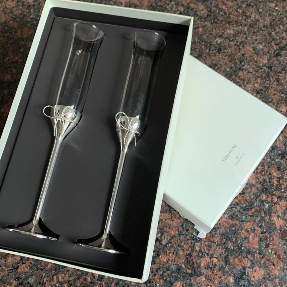 Vera Wang champagne flutes